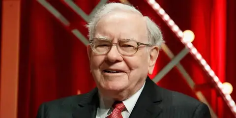 Warren Buffett’s 3 Hiring Rules That Still Beat Every AI-Era Leadership Trend