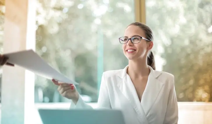 Being reasonable in your explanation is the second tip for how to decline a job offer gracefully