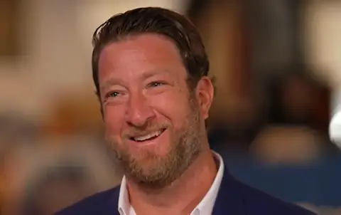 Dave Portnoy Defends Nantucket Shop’s Tongue-in-Cheek ‘No Influencers’ Sign